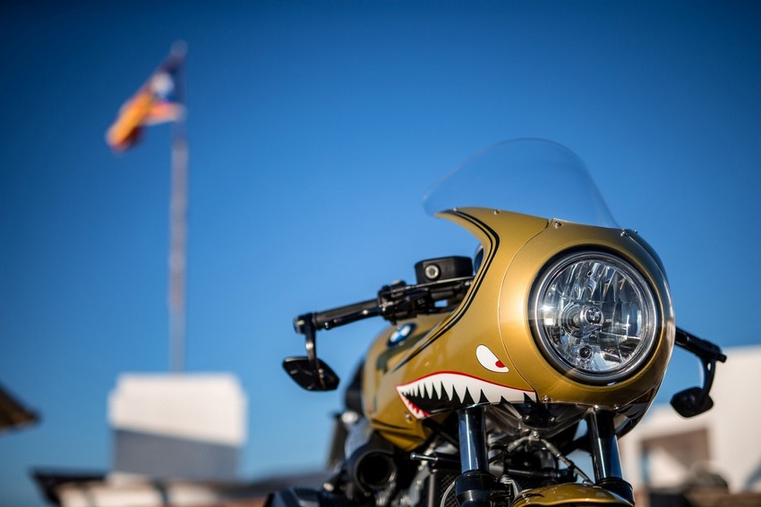 версия BMW R nineT Race